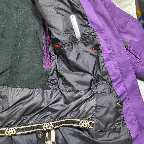 686 Snowboard Jacket Women Medium infiDRY Breathable Waterproof Paisley Fur - Picture 13 of 16